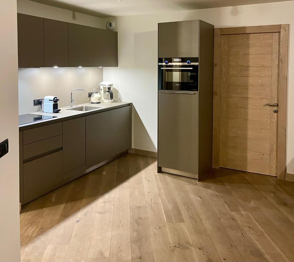 Appartement De Standing Plein Centre Station, 50M Des Pistes لي جيه المظهر الخارجي الصورة